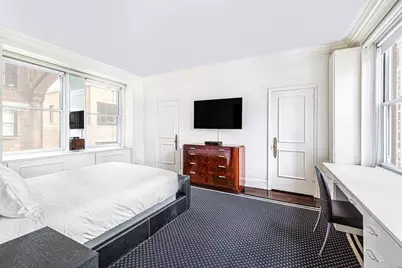 781 Fifth Avenue #1614, New York, NY 10022 - Photo 5