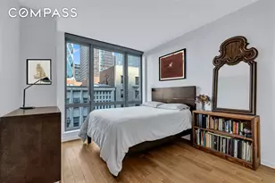 310 W 52nd St, New York City, NY 10019 - Photo 5