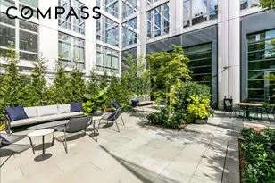 310 W 52nd St, New York City, NY 10019 - Photo 11