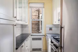 310 W 55th St, New York City, NY 10019 - Photo 3