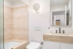 346 W 22nd St, New York City, NY 10011 - Photo 9