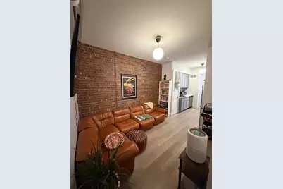 46-32 Vernon Boulevard #2L, Long Island City, NY 11101 - Photo 3