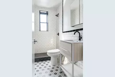 46-32 Vernon Boulevard #2L, Long Island City, NY 11101 - Photo 5