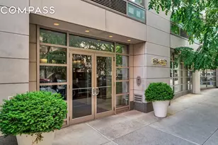 242 E 25th St, New York, NY 10010 - Photo 7