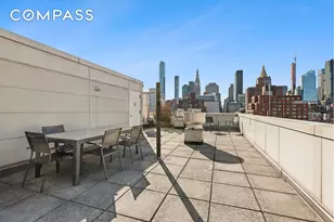 242 E 25th St, New York, NY 10010 - Photo 9