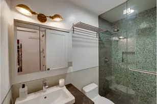 226 E 95th St, New York City, NY 10128 - Photo 9