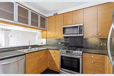 120 Riverside Boulevard #16J, New York, NY 10069 - Photo 5