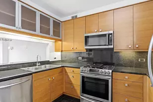 120 Riverside Blvd, New York, NY 10069 - Photo 5