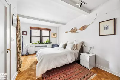 4 E 70th Street #7C, New York City, NY 10021 - Photo 3