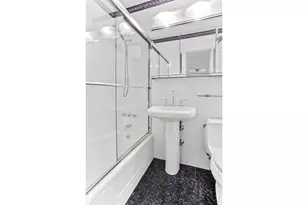 215 E 80th St, New York, NY 10021 - Photo 7