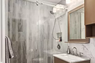 159 W 53rd St, New York, NY 10019 - Photo 11