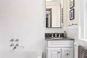 333 E 53rd St, New York, NY 10022 - Photo 7