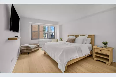400 E 56th Street #39F, New York City, NY 10022 - Photo 5