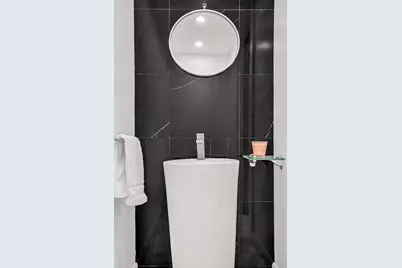 400 E 56th Street #39F, New York City, NY 10022 - Photo 9