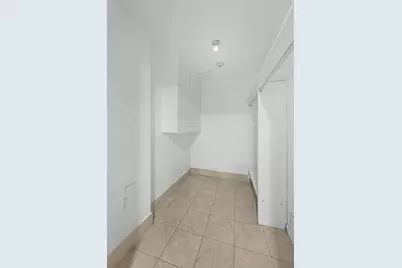 61 W 69th Street #GARDEN, New York City, NY 10023 - Photo 11