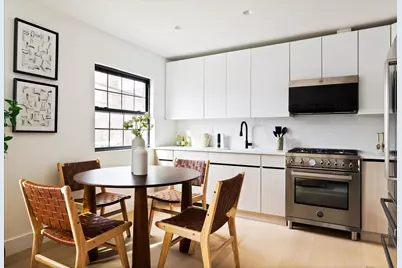 31-65 23rd Street, New York City, NY 11106 - Photo 3