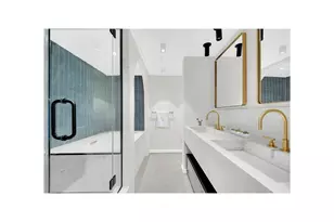 25 N Moore St, New York City, NY 10013 - Photo 11