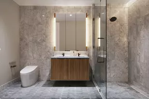 401 W 37th St, New York, NY 10018 - Photo 3