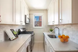 300 E 71st St, New York City, NY 10021 - Photo 3