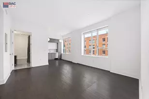 416 W 52nd St, New York City, NY 10019 - Photo 3