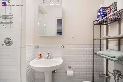 45 W 54th Street #3-D, New York City, NY 10019 - Photo 11