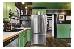 1546 Canarsie Rd, New York City, NY 11236 - Photo 7