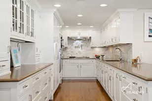 142 E 16th St, New York City, NY 10003 - Photo 1