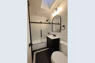 172 E 92nd Street #5B, New York City, NY 10128 - Photo 1