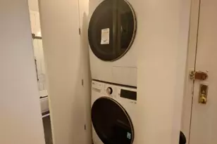 172 E 92nd St, New York City, NY 10128 - Photo 3