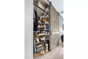 421 W 57th St, New York, NY 10019 - Photo 5