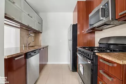 33-30 61st Street #105, New York City, NY 11377 - Photo 5