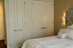 200 E 61st St, New York, NY 10065 - Photo 3