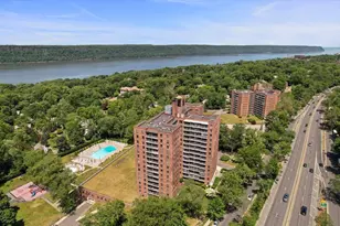 4705 Henry Hudson Pkwy W, New York City, NY 10471 - Photo 1