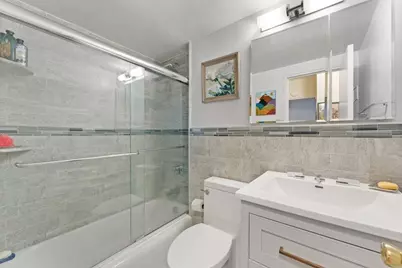 4705 Henry Hudson Parkway W #10J, Bronx, NY 10471 - Photo 11