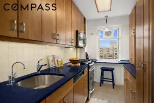 70 E 10th St, New York City, NY 10003 - Photo 11