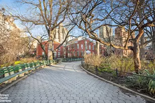 230 E 15th St, New York City, NY 10003 - Photo 15