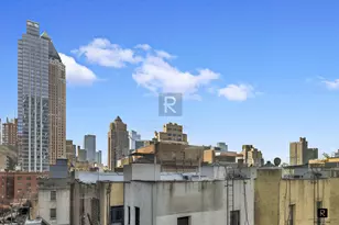 310 W 55th St, New York City, NY 10019 - Photo 7