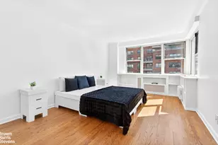 233 E 70th St, New York City, NY 10021 - Photo 9