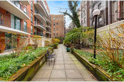 2250 Broadway #3N, New York, NY 10024 - Photo 9