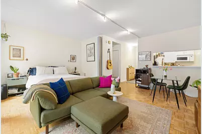 2250 Broadway #3N, New York City, NY 10024 - Photo 1