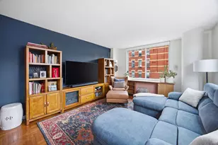 393 W 49th St, New York, NY 10019 - Photo 3