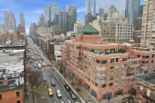393 W 49th St, New York City, NY 10019 - Photo 25