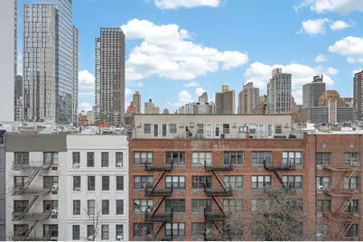 319 E 90th Street #1, New York, NY 10128 - Photo 17