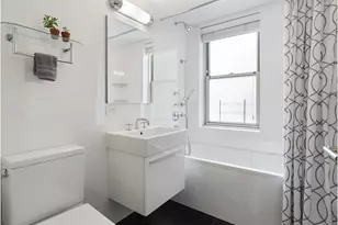 7 Lexington Ave, New York, NY 10010 - Photo 7