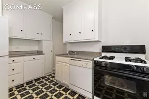 79-10 34th Ave, New York City, NY 11372 - Photo 15