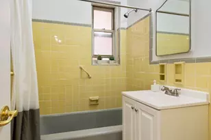 79-10 34th Ave, New York City, NY 11372 - Photo 21