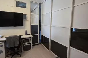 240 W 98th St, New York City, NY 10025 - Photo 25