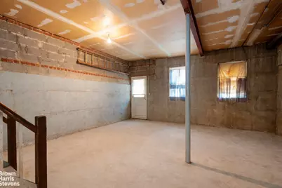 8418 Ave J, Brooklyn, NY 11236 - Photo 19