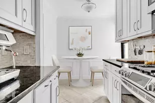316 W 84th St, New York City, NY 10024 - Photo 3
