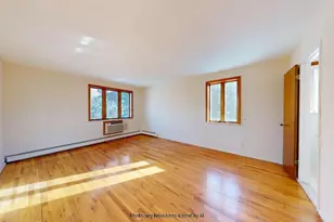 1213 Desmond Ct, New York City, NY 11235 - Photo 9